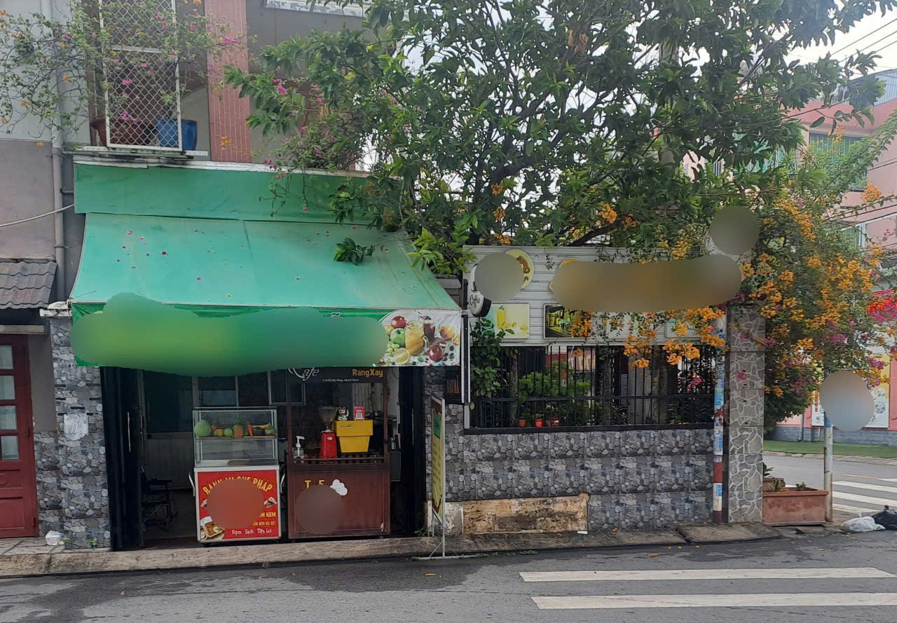 Cần sang lại quán cafe góc ngã tư khu Hiệp Phú, Quận 9.