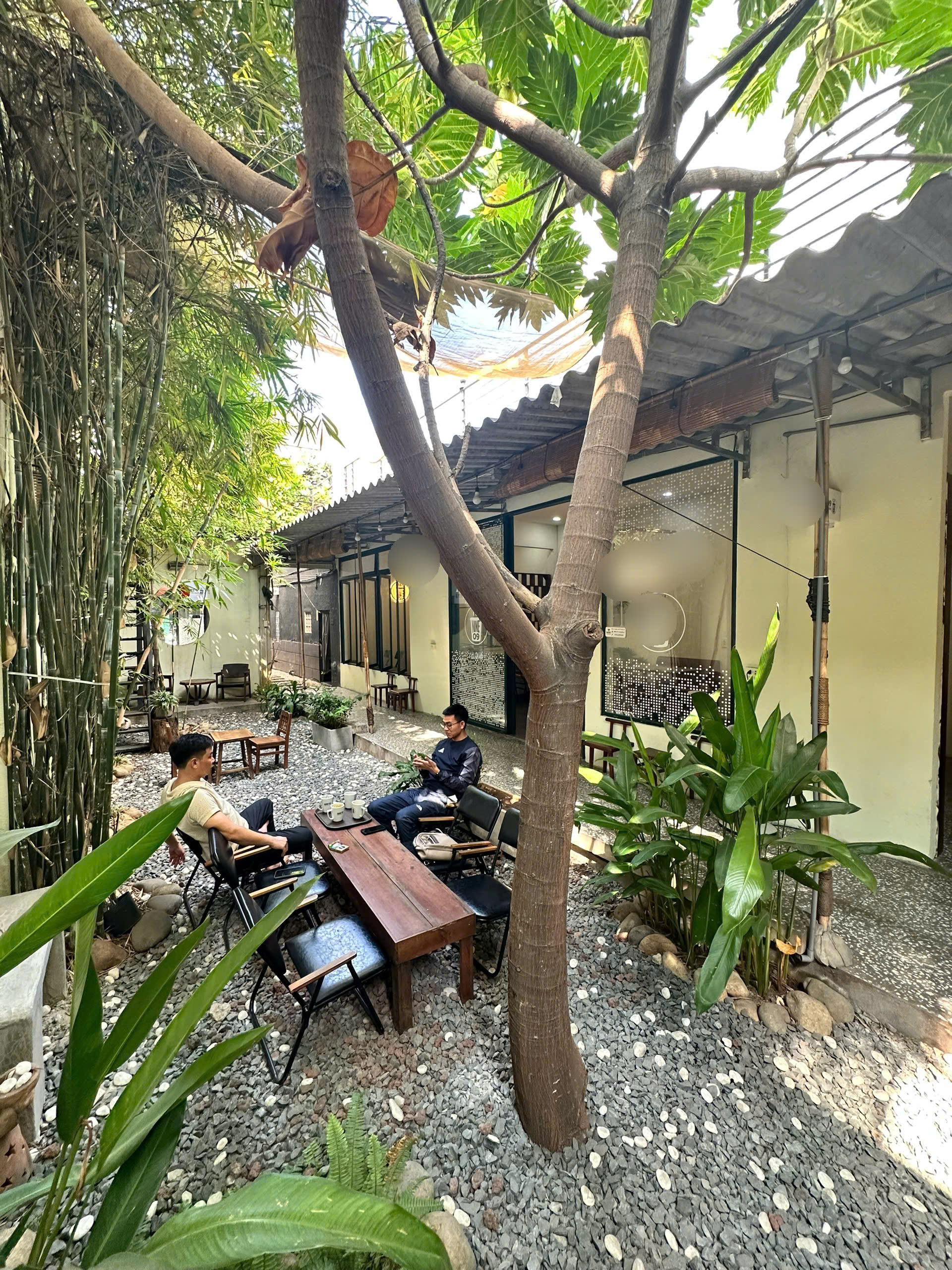 Sang nhượng quán cà phê sân vườn decor đẹp tại Bình Chiểu, Thủ Đức