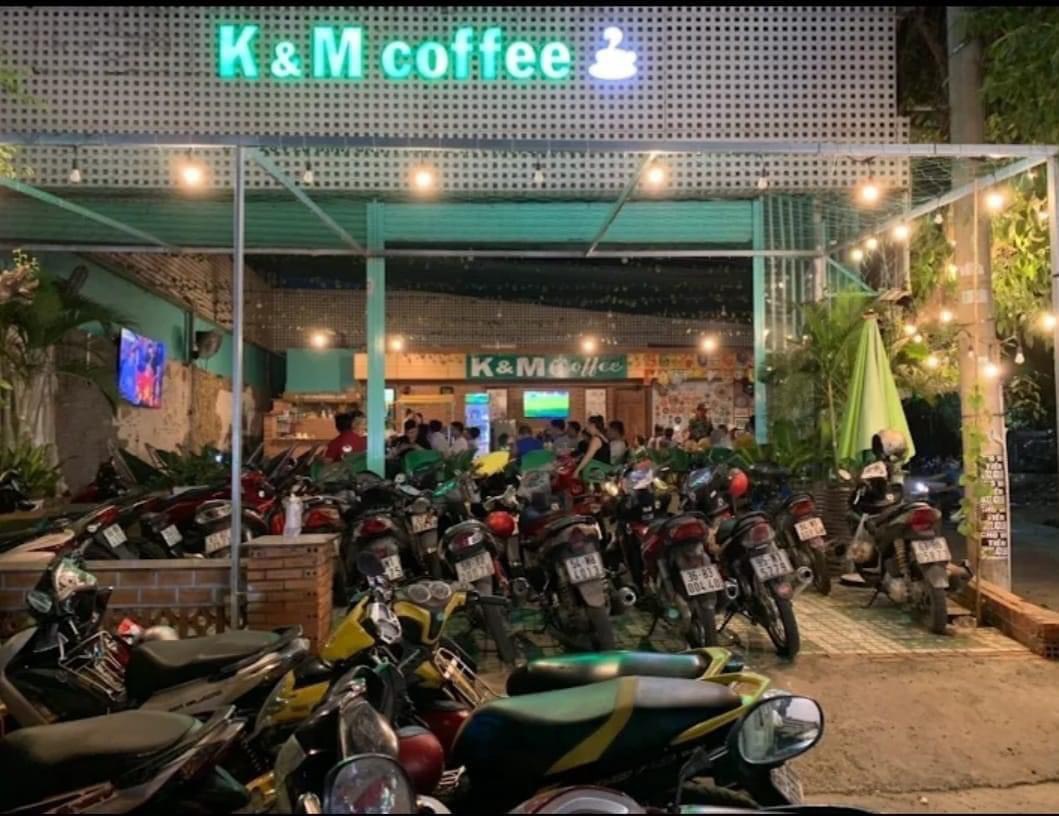 Sang quán cafe Lê Đình Cẩn Bình Tân