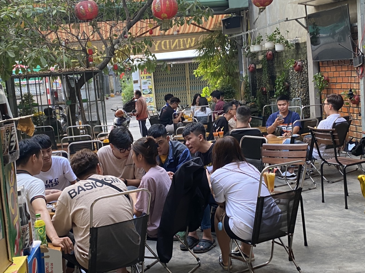 Sang quán cafe Gò Vấp sân vườn